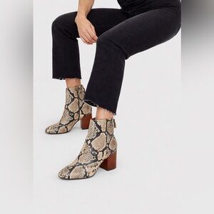 J. Crew Sadie Snake-Embossed Leather Boots Women’s Size 8.5